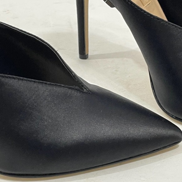 NEW Vince Camuto Greer Rhinestone Black Pump 8 - Picture 6 of 9